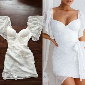Selfie Leslie Aphrodite Molded Bust Angel Sleeve Wrap Dress | Embroidered white